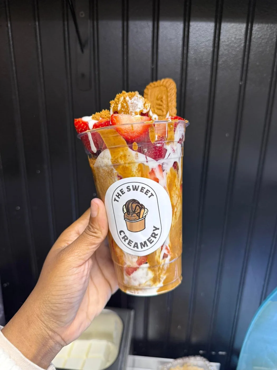 Biscoff strawberry cup